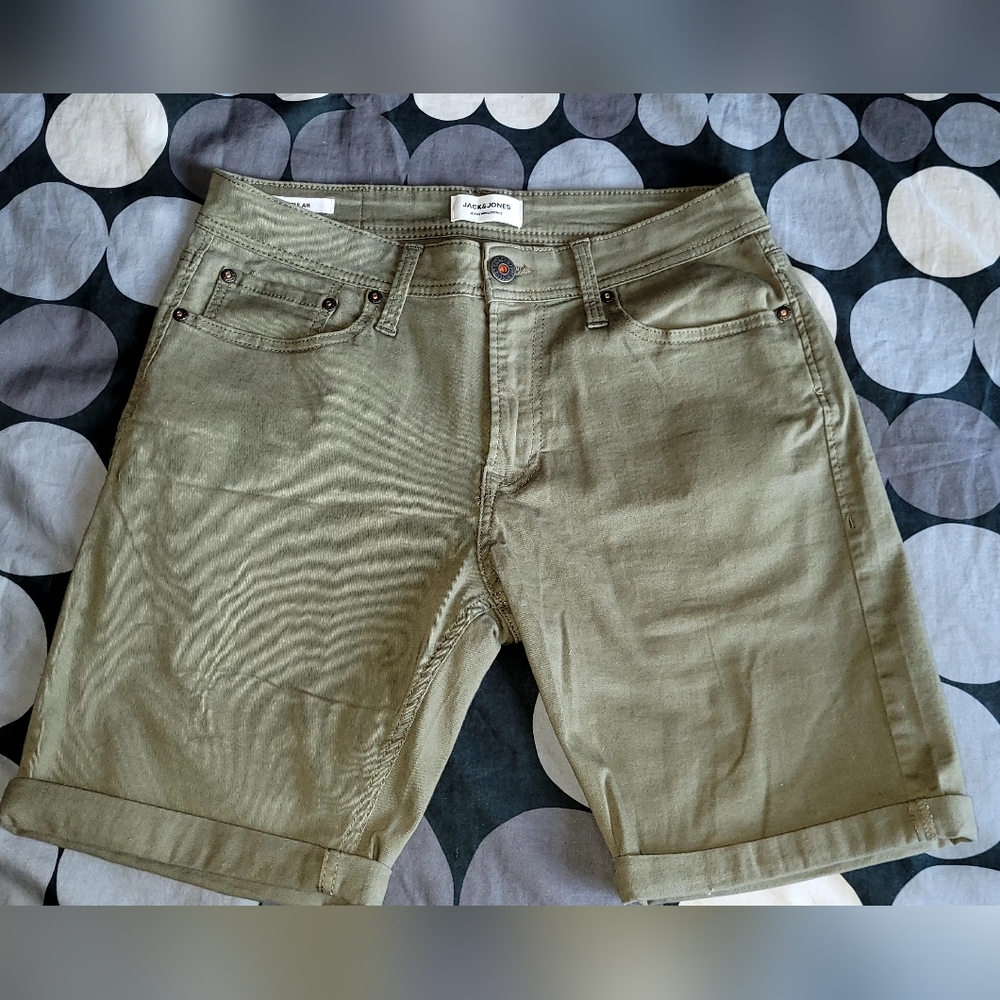 NWOT Jack & Jones Khaki Shorts Men’s Small Slim Fit Cotton Summer Casual